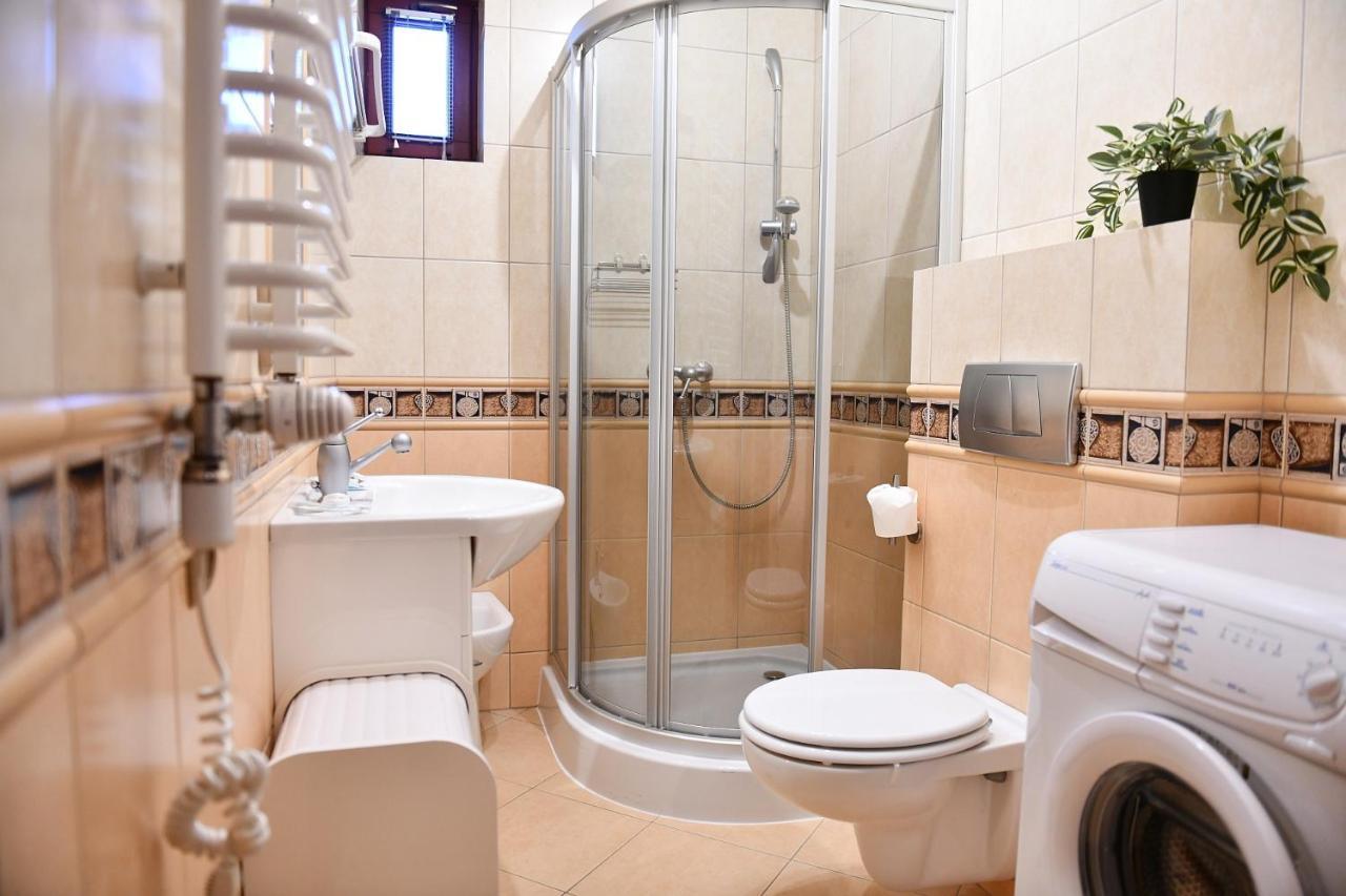 Granit Apartment *